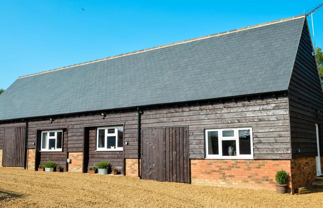 Bluebell Cottage At The Old Tractor Barn Brackley  Exterior foto